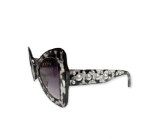 Load image into Gallery viewer, Wildly Pearly