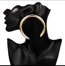 Load image into Gallery viewer, U-Turn