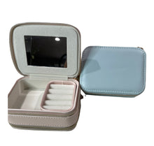 Load image into Gallery viewer, Wanderer- III